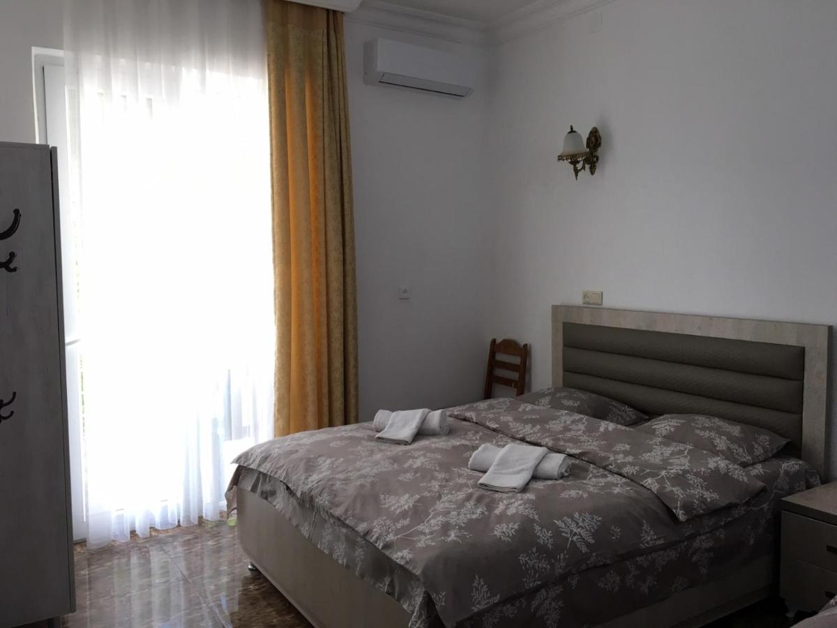 Rezo'S House Hotel Kvariati Luaran gambar