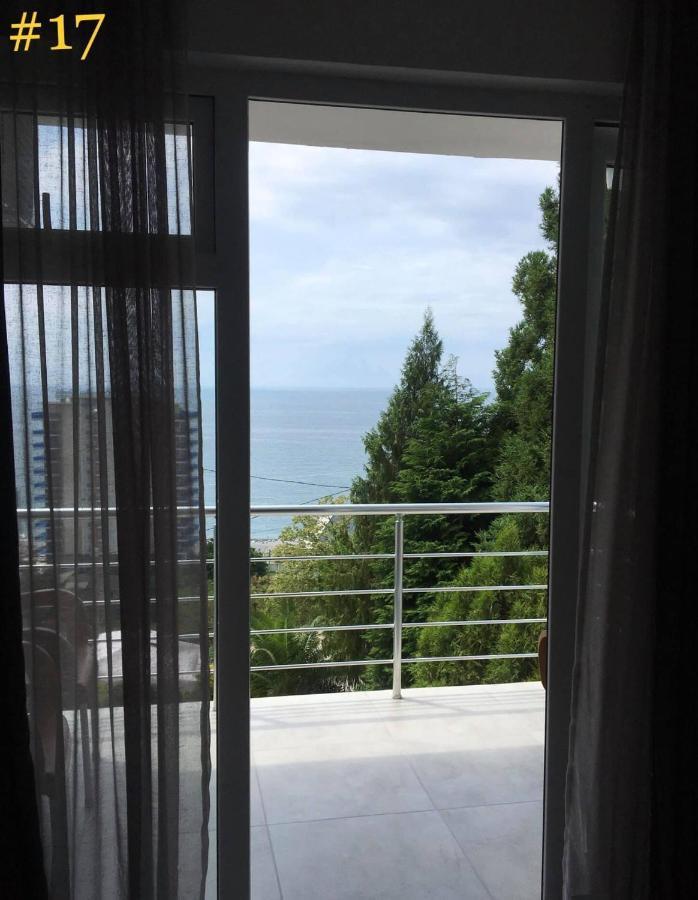 Rezo'S House Hotel Kvariati Luaran gambar